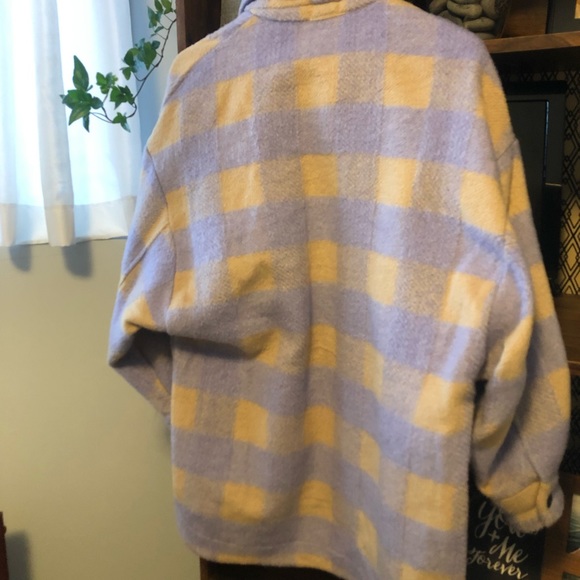 Shacket - Picture 6 of 7